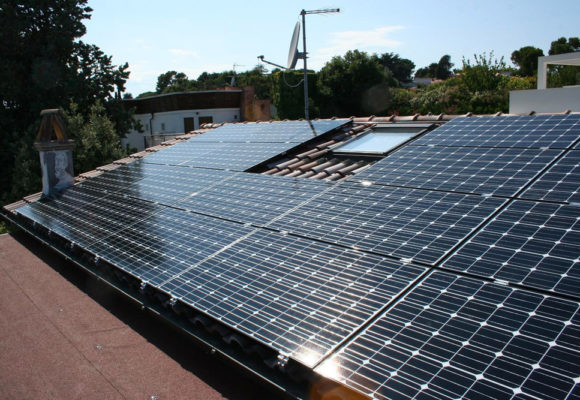 Impianto fotovoltaico su copertura civile
