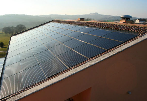 Impianto fotovoltaico ad integrazione architettonica